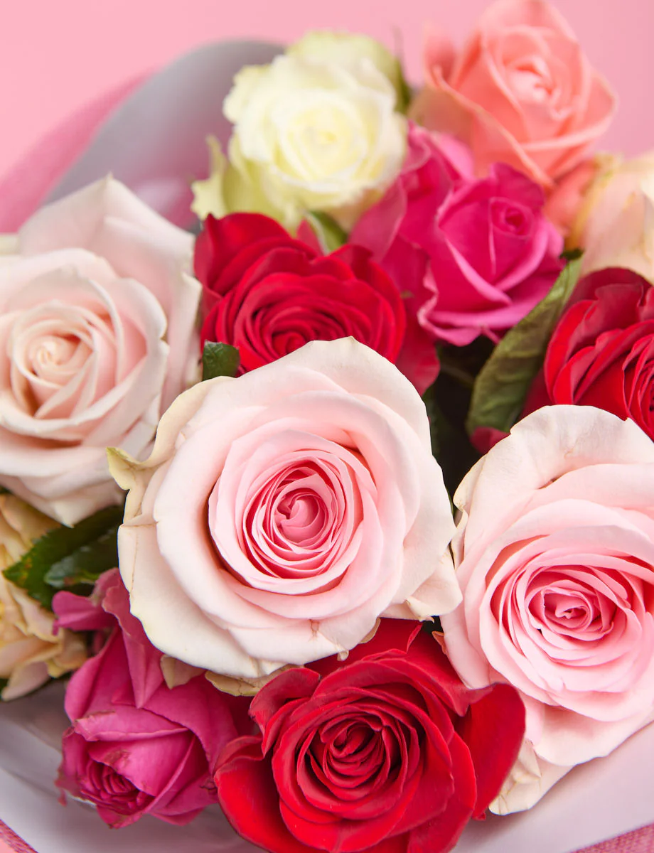 A Dozen Mixed Roses - Image 2